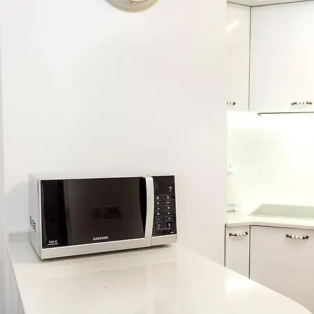 2br Seaside Escape With Parking At Port Palace By Flat Mаnager